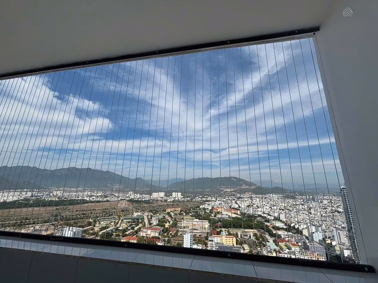 Selling a separate 1-bedroom corner apartment for 2,750 billion, brand new house, some want to rent 14-15 million/month