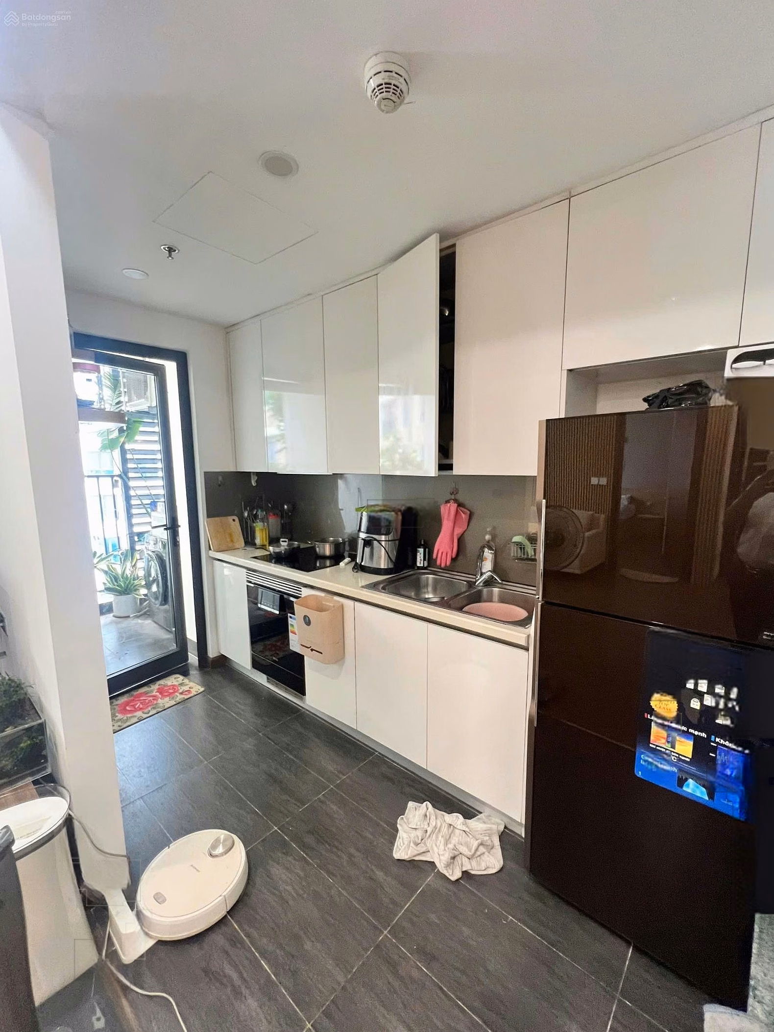 2 bedroom, 2 bathroom apartment for rent at good price at 6th Element, Tay Ho, Hanoi, 83m2