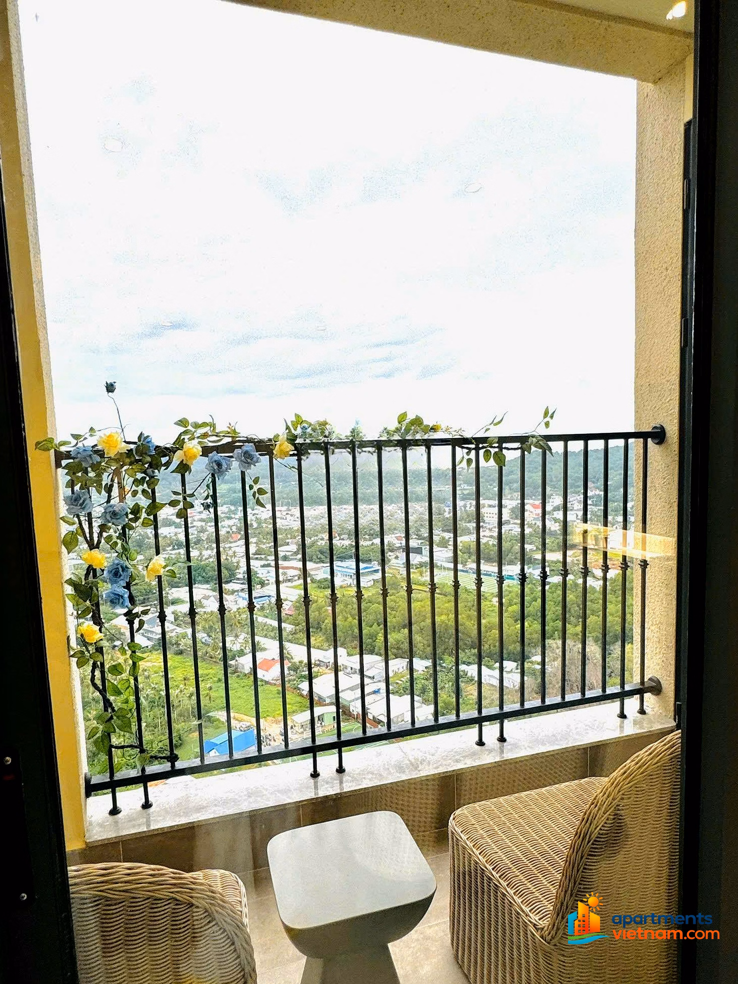 Hillside Sun Grand City apartment for sale, area 57m², only 3.8 billion