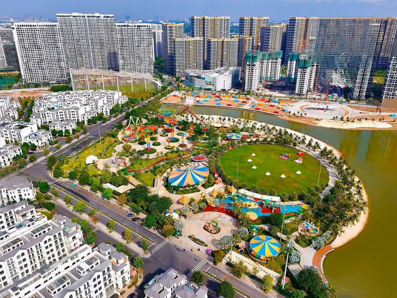 3-bedroom apartment + area 96m², cool Dong Nai river view, price 6.3 billion