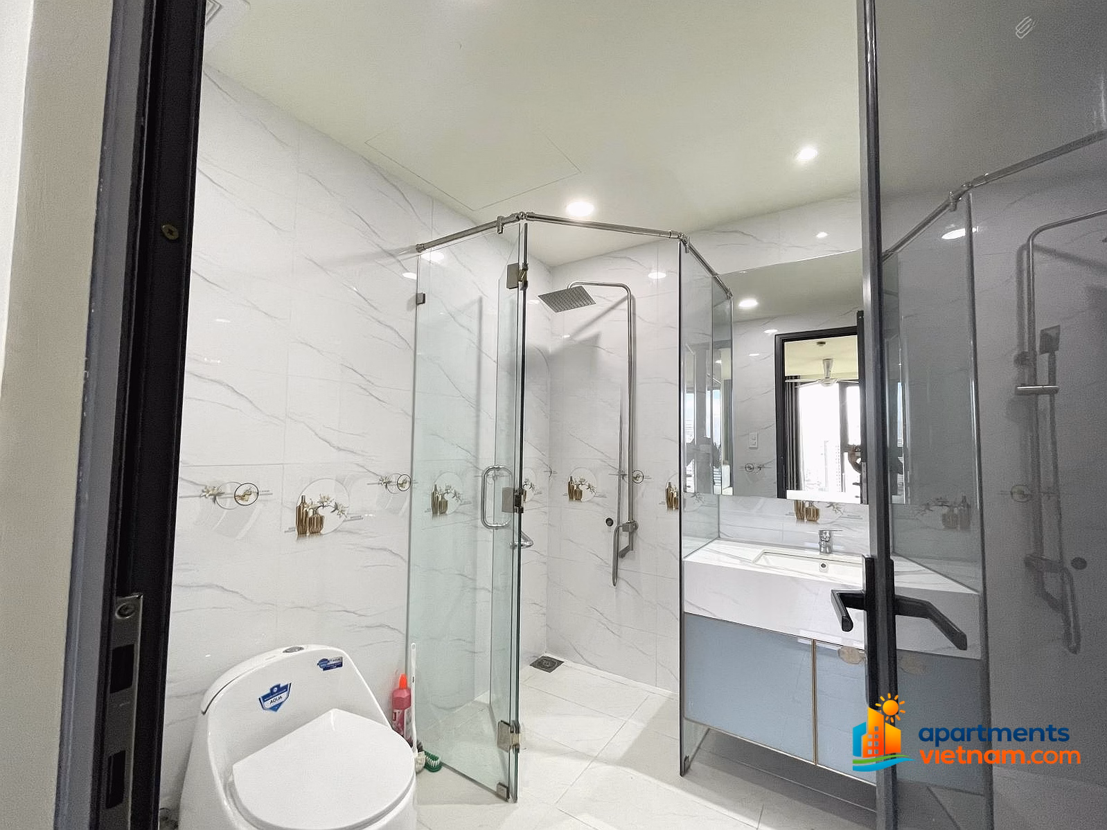 Lavida Plus apartment for rent: 2 bedrooms, 2 bedrooms, area 74m², fully furnished, near RMIT, TDTU, District 7