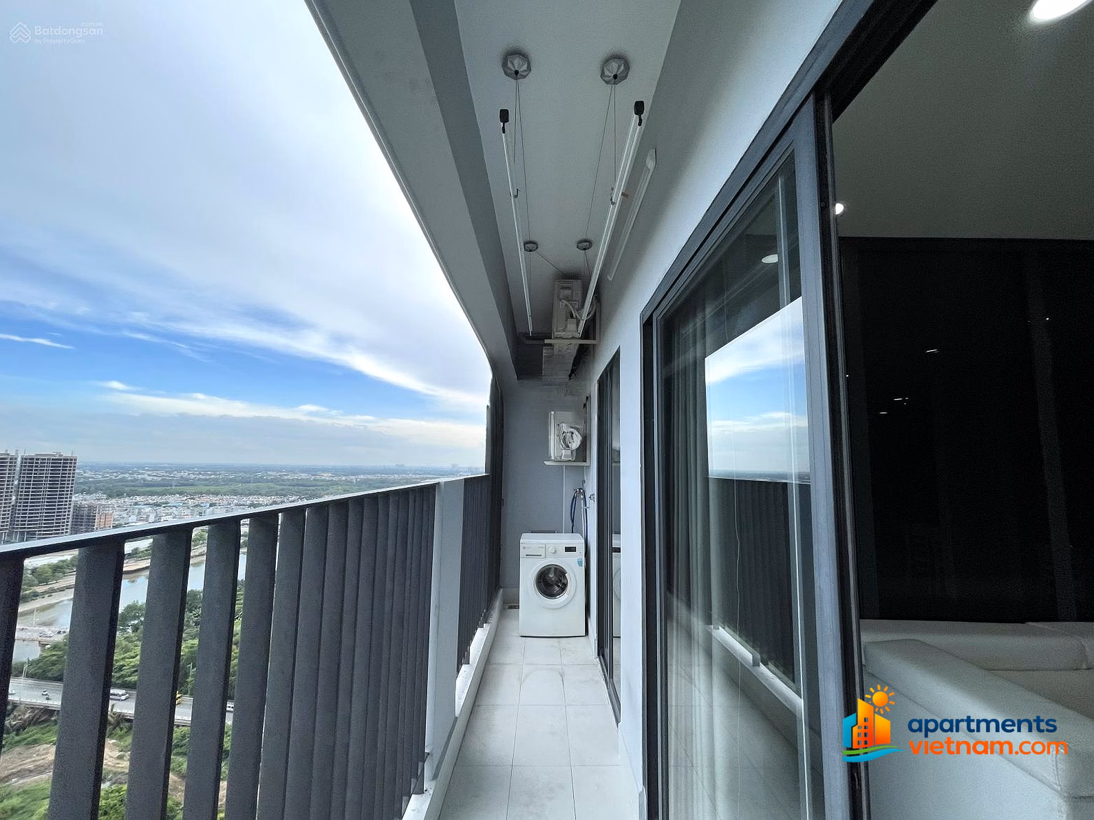Lavida Plus apartment for rent: 2 bedrooms, 2 bedrooms, area 74m², fully furnished, near RMIT, TDTU, District 7