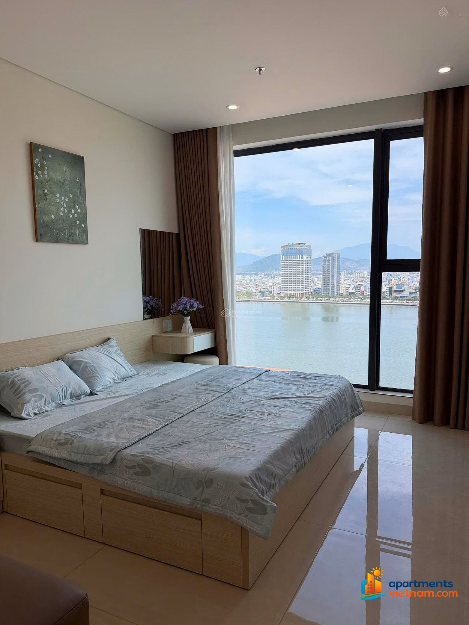 High floor 2 bedroom corner apartment for rent at Sun Ponte with direct view of Han River