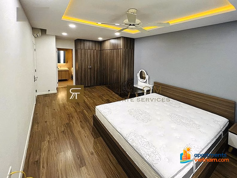 Rare 2 bedroom apartment - garden floor - Large balcony - Pool view - Fully furnished for only 40 million