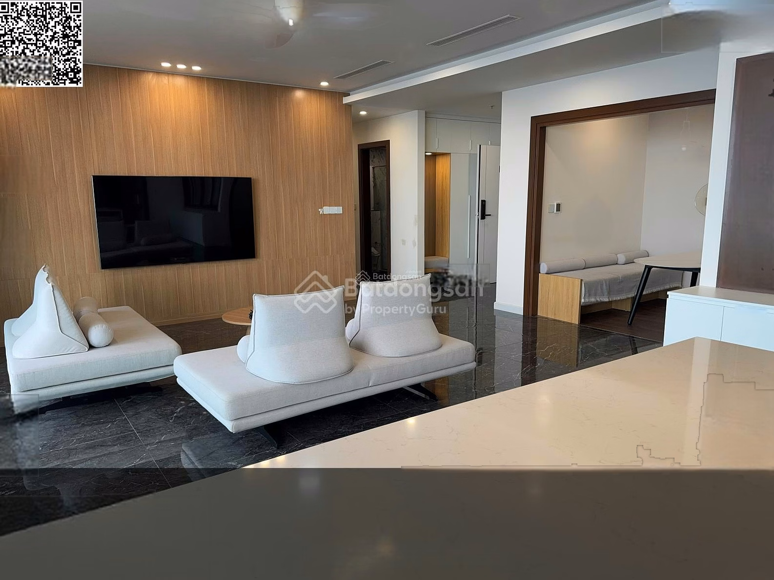 3-bedroom apartment for rent with fully furnished Red River view at Golden River CC, Ciputra area, come and move in***
