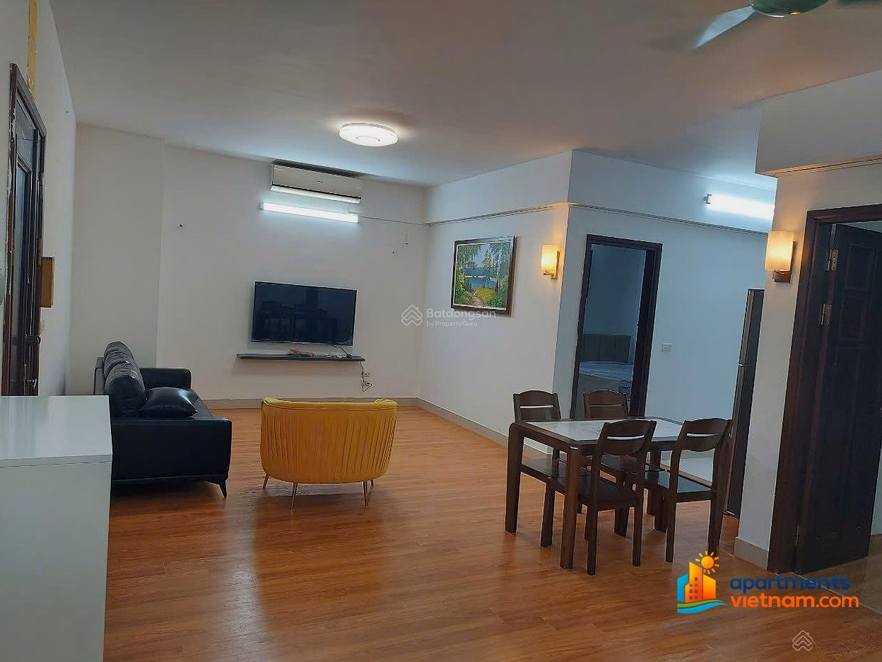 2 bedroom apartment for rent at 71 Nguyen Chi Thanh, price 12 million/month, fully furnished