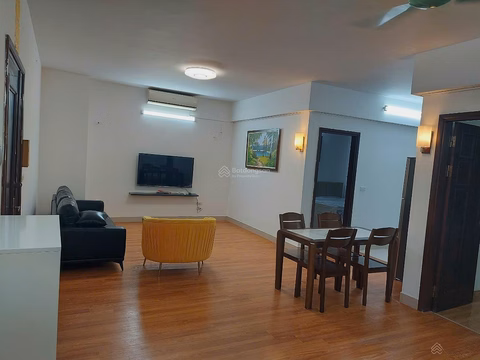 2 bedroom apartment for rent at 71 Nguyen Chi Thanh, price 12 million/month, fully furnished