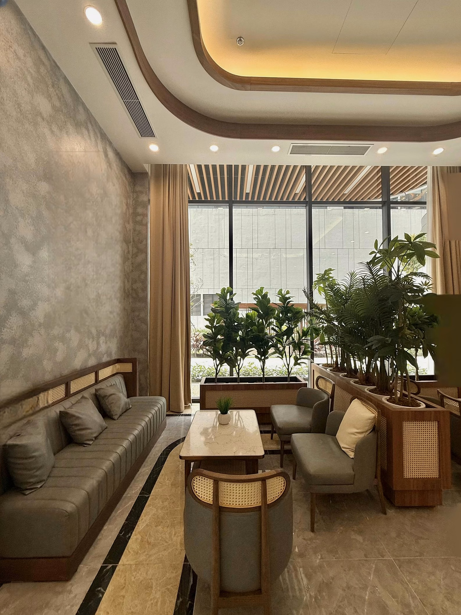 As for The Opus One, 2-bedroom corner apartment with 36ha park view, good price from only 5.8 billion