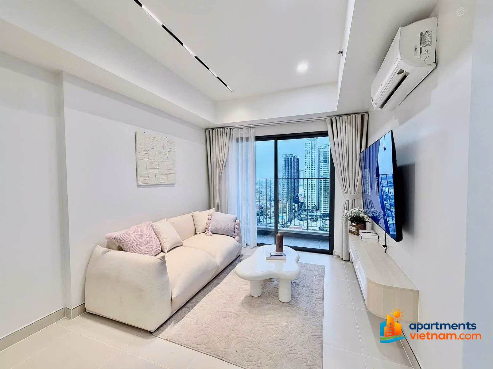 Selling 2 bedroom apartment in T5 tower - Masteri Thao Dien, 80% loan support. Contact 0936 721 *** Mr. Hoai