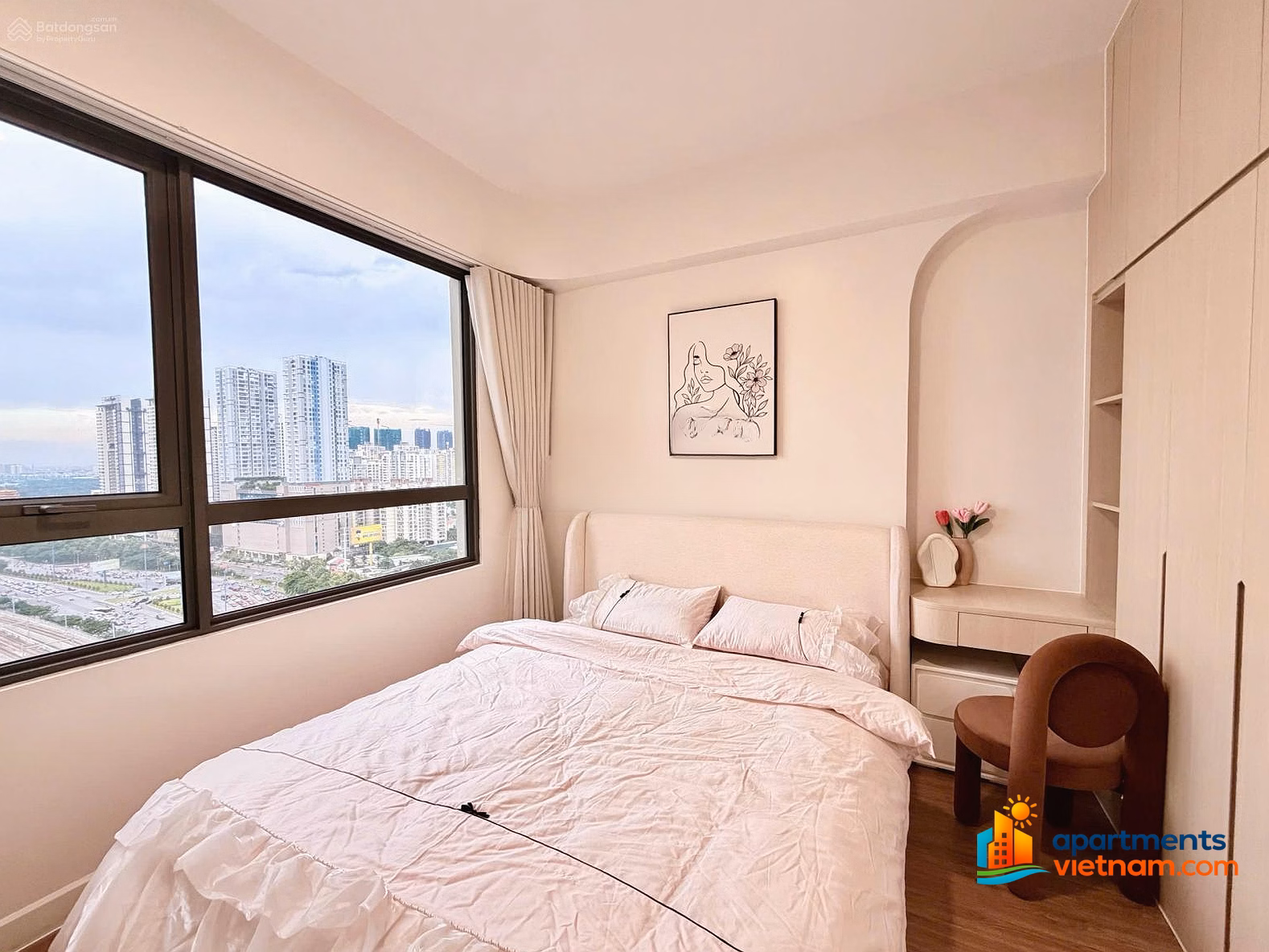 Selling 2 bedroom apartment in T5 tower - Masteri Thao Dien, 80% loan support*** Mr. Hoai