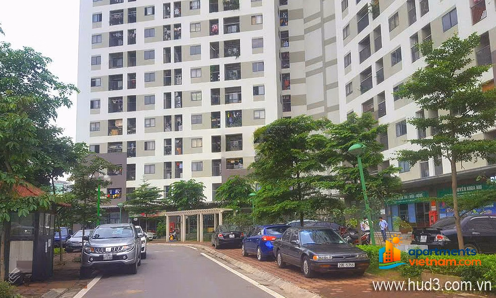 The owner sells a corner apartment of 63m2, the most beautiful HUD3 Linh Dam, middle floor with park view, full of high-class furniture