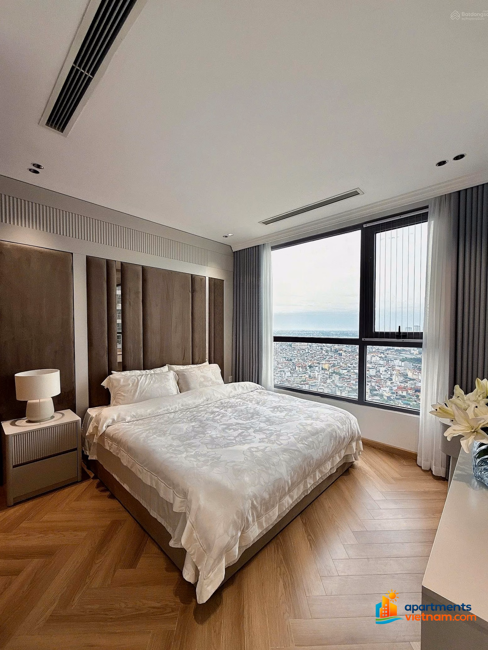 Owner offers to sell Park Hill Times City 2-bedroom apartment for only 8 billion, transaction book available***