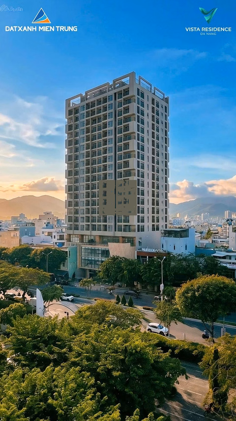 Fully furnished 2 bedroom corner apartment for rent at Vista Residence building right in the center of Hai Chau Da Nang