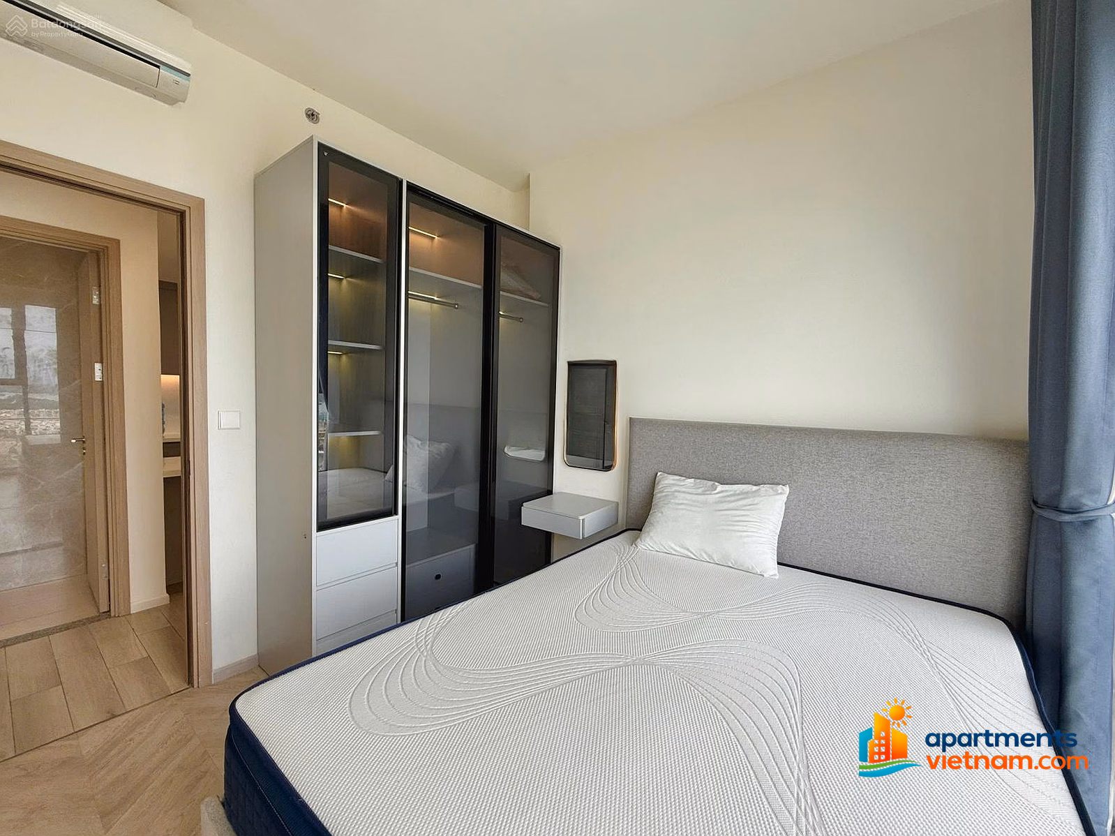 3 bedrooms for rent, fully furnished, Luxury view, 36ha park, price only 26 million at Masteri Vinhome District 9