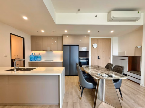 3 bedrooms for rent, fully furnished, Luxury view, 36ha park, price only 26 million at Masteri Vinhome District 9