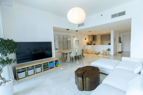 Sun Grand City apartment for rent, 69B Thuy Khue, 90m2, 2 bedrooms, full of quality furniture, ready to move in, only 23 million.