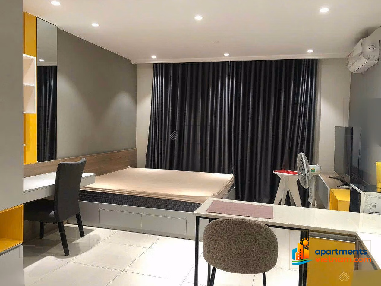 CC for rent at Vinhomes Smart City, preferential price 6.5 million, 32m2, fully furnished