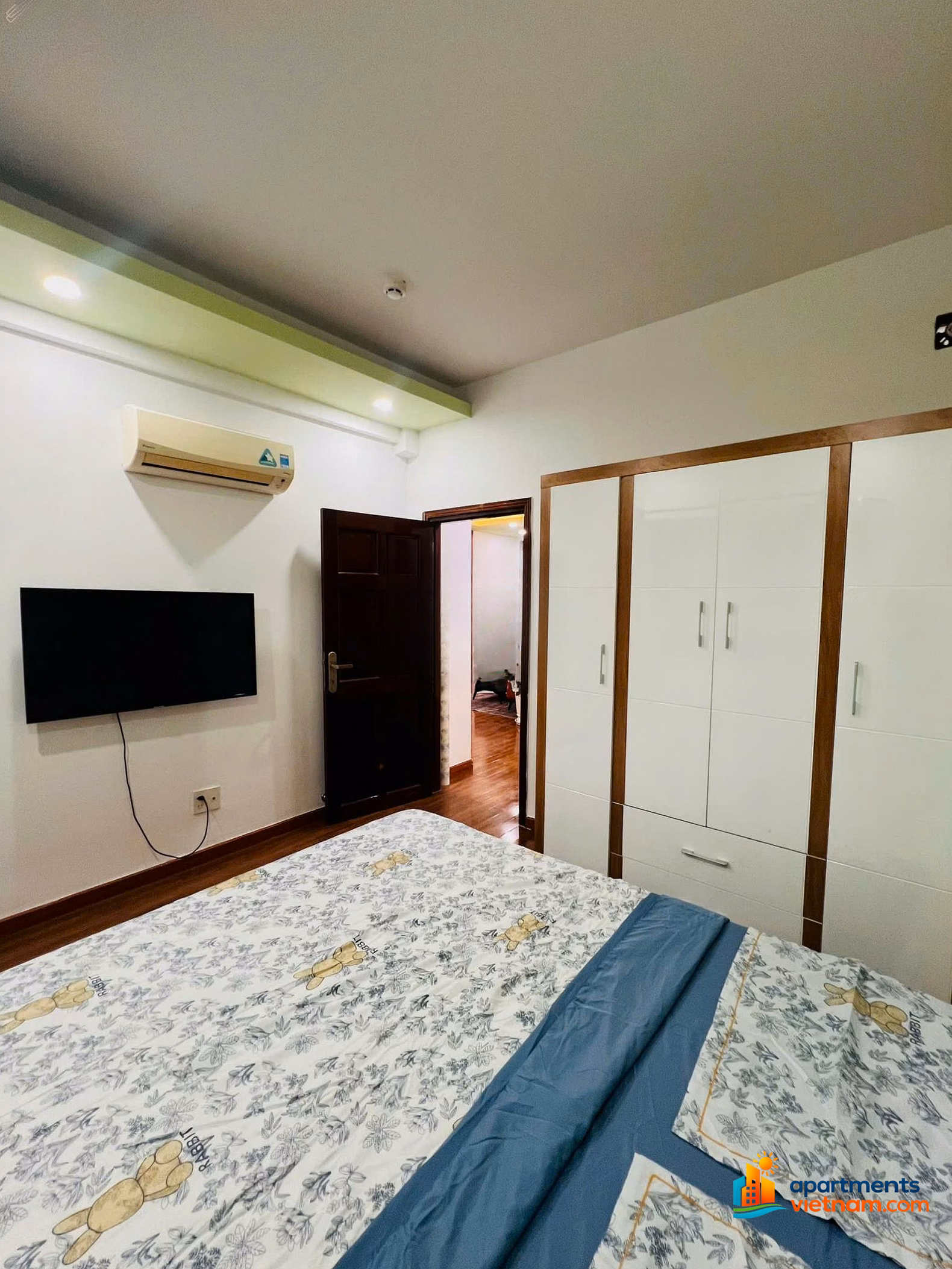 Selling corner apartment with beautiful view CT6 Vinh Diem Trung urban area - 0972 336 ***