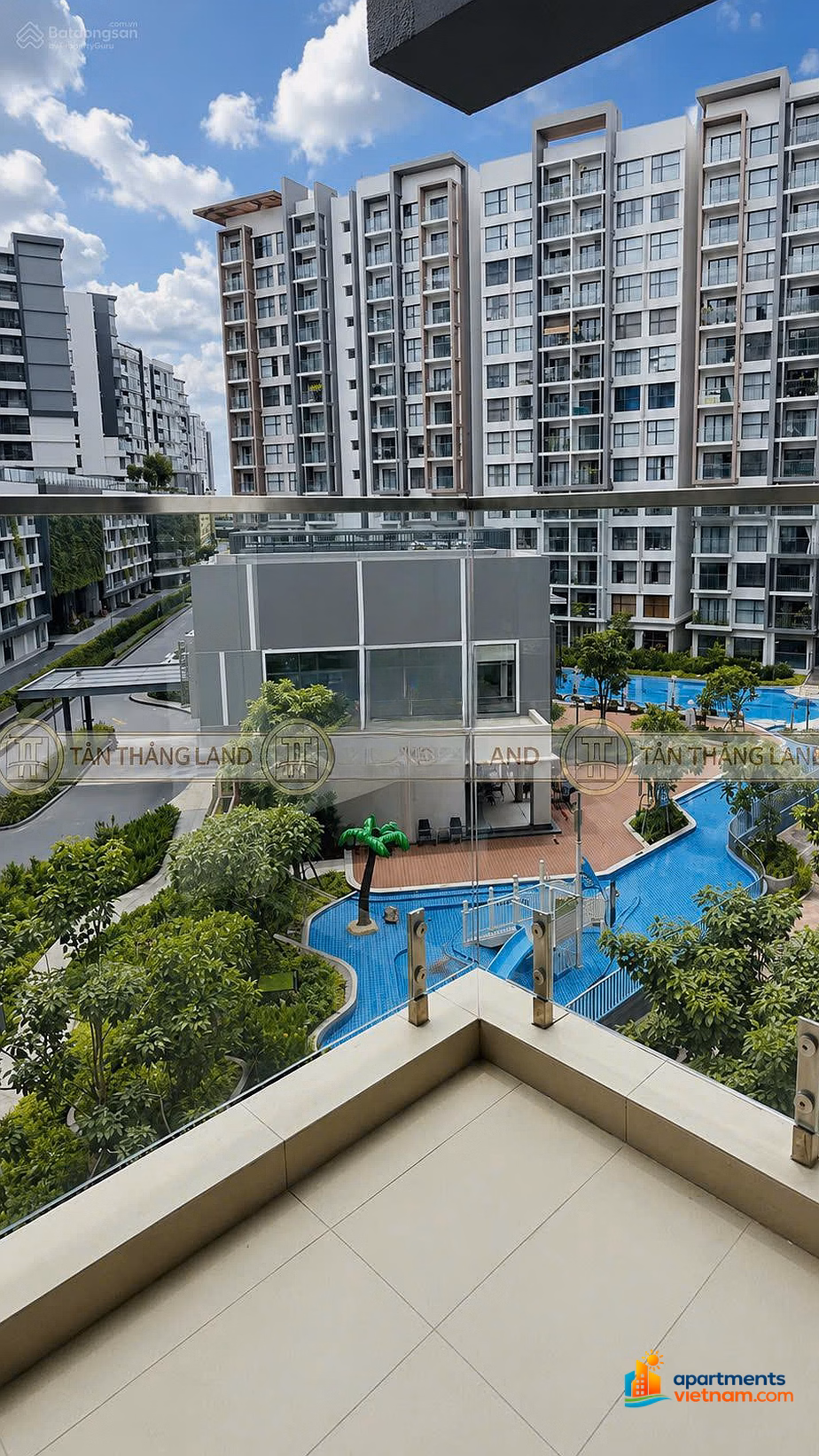Celadon City Tan Phu rental shopping cart last updated July 2026