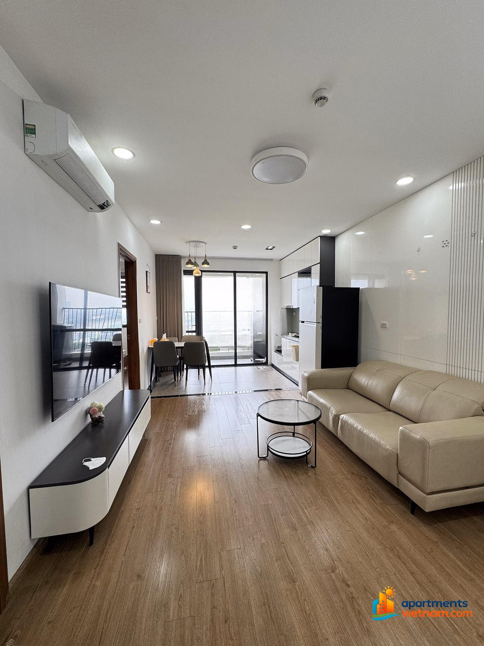 2 bedrooms for rent - full beautiful furniture, real photos - Lake view, fireworks. Correct information