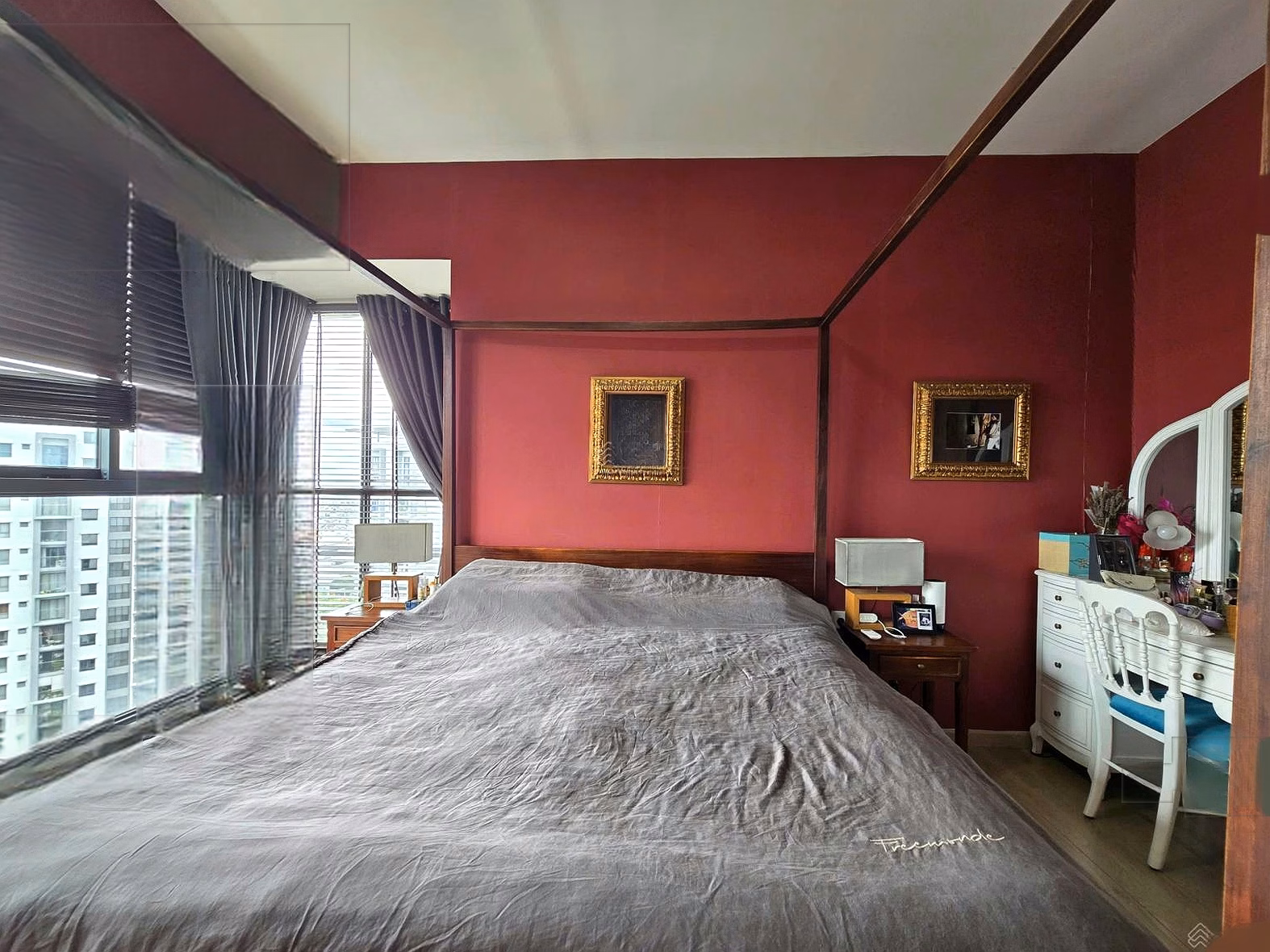 Exclusive Duplex Emerald Celadon City right at Aeon Mall - 200m2 - 5 bedrooms - 4 bathrooms beautiful house like new 13.5 billion