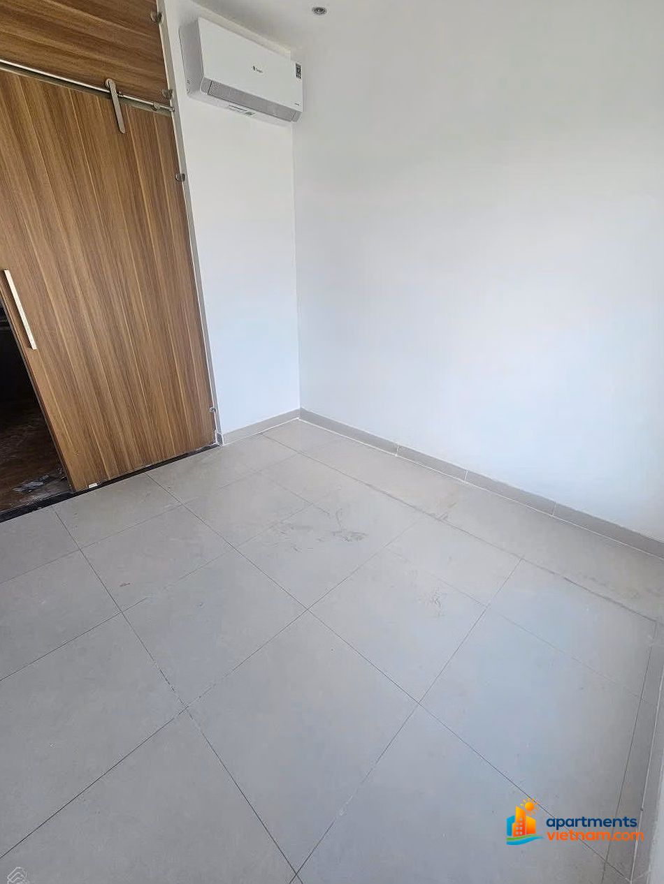 Quick rental Phu My VPH apartment. 2 bedrooms, 2 bathrooms, price 13 million, high floor, nice view. NTCB quiet area. Area 87m²