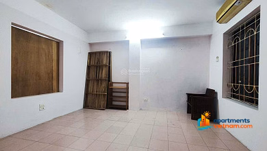 Owner rents apartment in Ba Dinh, Hanoi. Area 58m² 1 bedroom + 1 living room with kitchen + bathroom, airy balcony