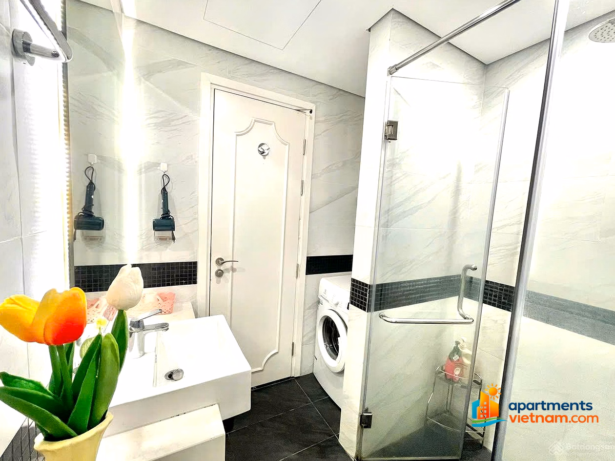 STUDIO D'El Dorado for rent, super good price 10 million VND, lake view at 659A Lac Long Quan
