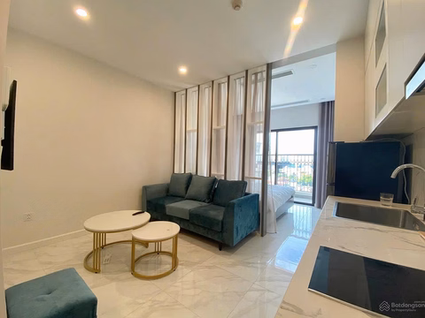 STUDIO D'El Dorado for rent, super good price 10 million VND, lake view at 659A Lac Long Quan