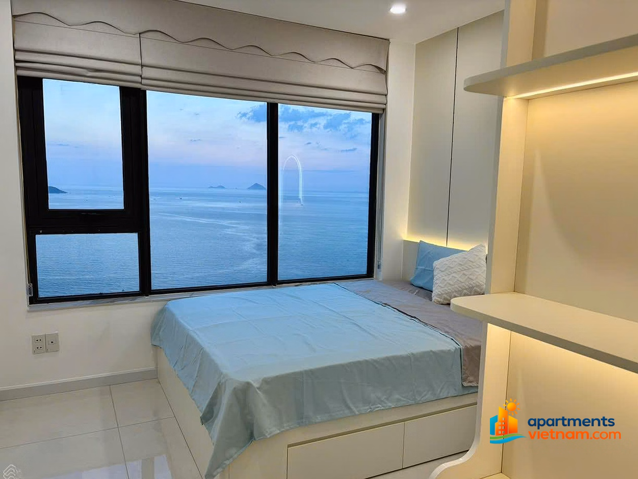 Dinh Van is the owner - 100% new beach front apartment in Muong Thanh Vien Trieu. Immediately sign the 20 million lease contract