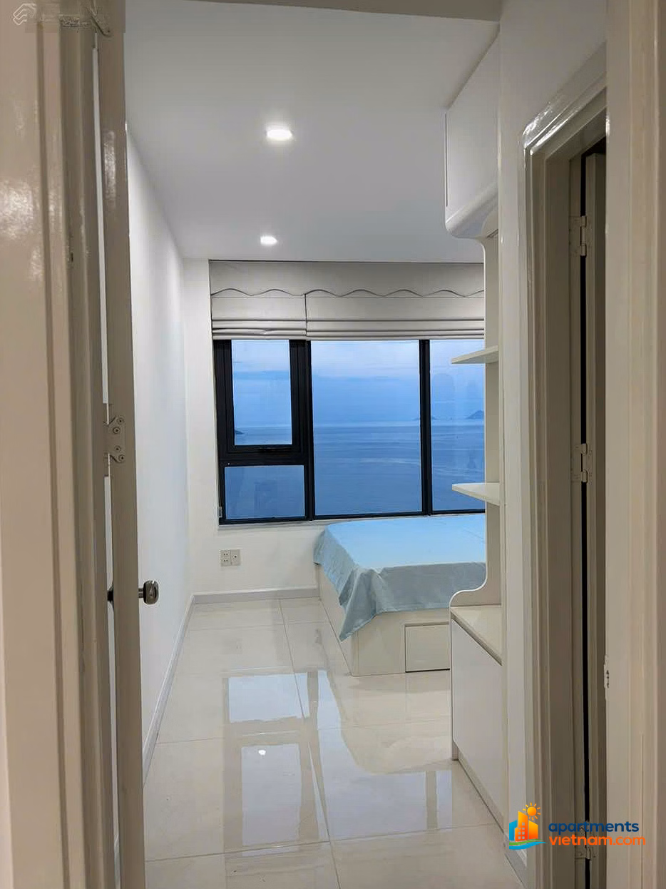 Dinh Van is the owner - 100% new beach front apartment in Muong Thanh Vien Trieu. Immediately sign the 20 million lease contract