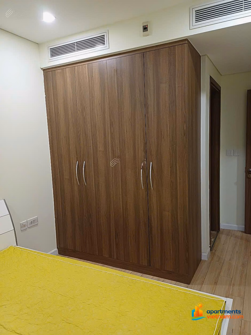 Rivera Park apartment for rent 72m² 2 bedrooms 2 bathrooms Vu Trong Phung Price only 15.5 million/month