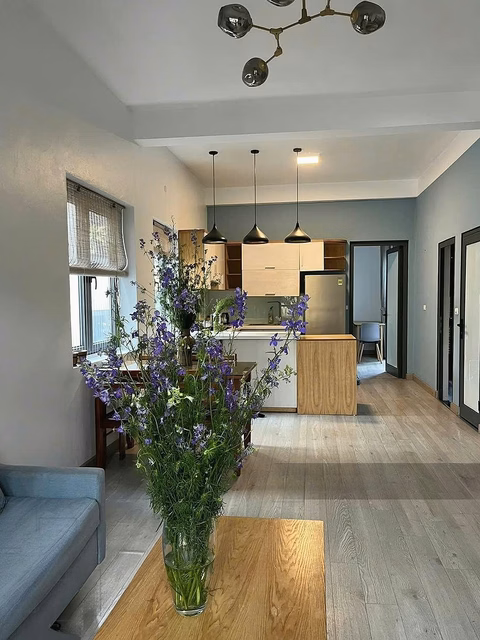 Fully furnished 3 bedroom luxury apartment for rent in Ngoc Thuy, Long Bien
