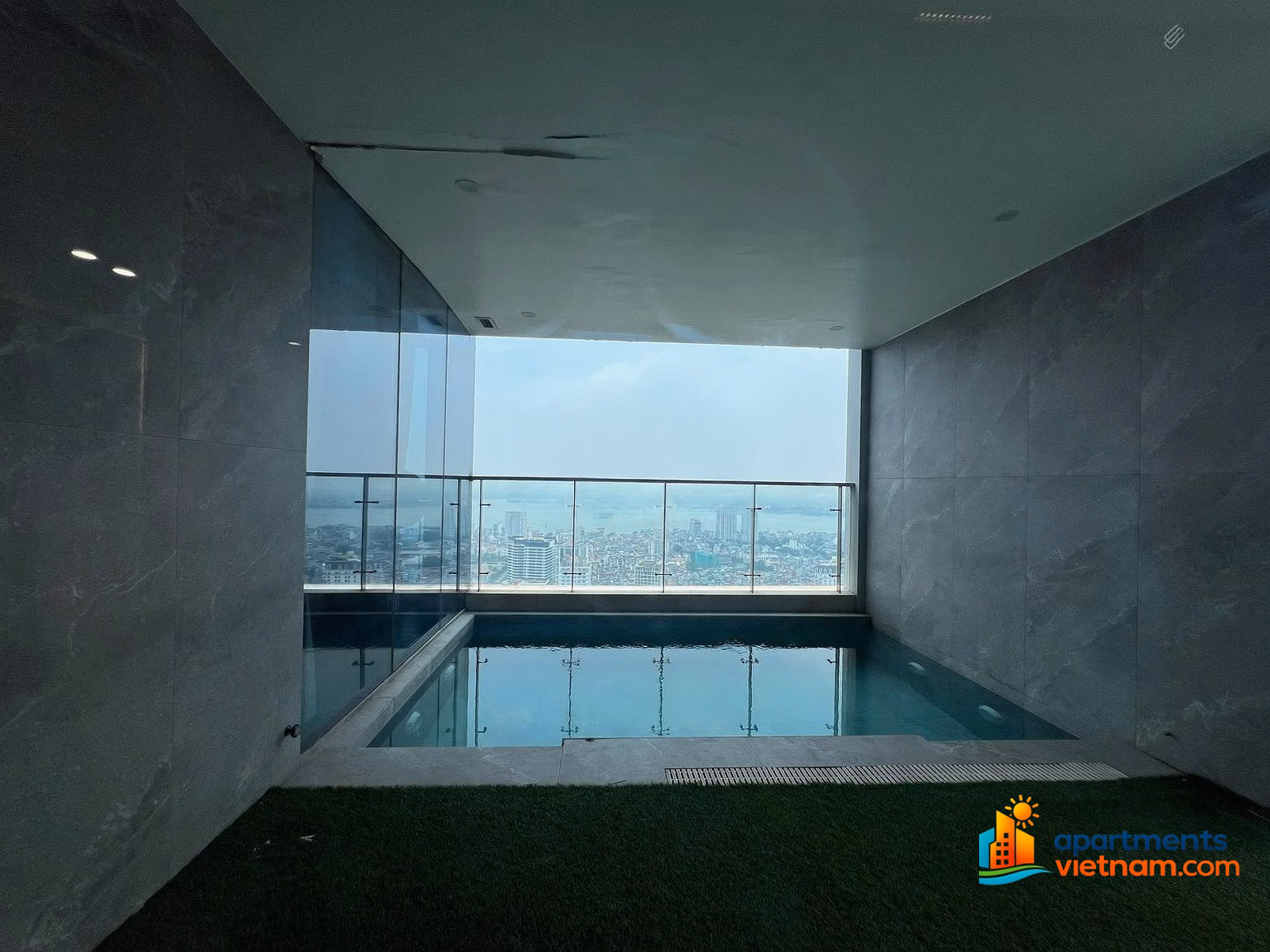 Luxury apartment for Vietnamese, Japanese, Korean and European VIPs to rent in Metropolis 300m2