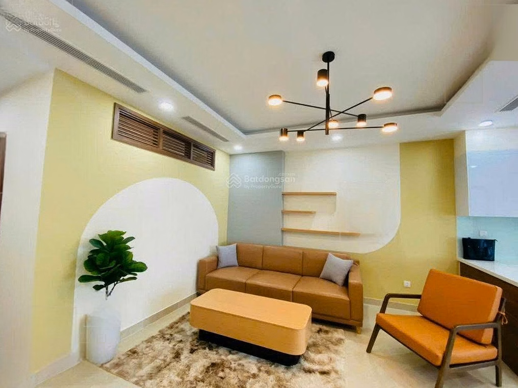 Corner apartment for rent, 3 bedrooms, 98m2, fully furnished at Golden Park - 20 million/month. Contact: 0899 511 ***