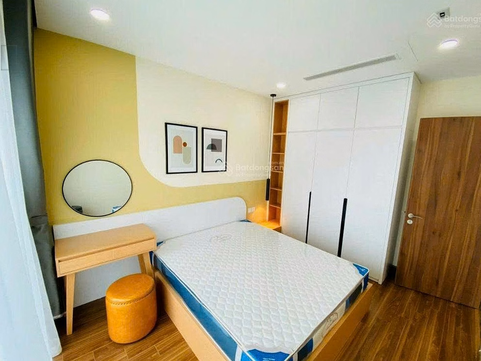 Corner apartment for rent, 3 bedrooms, 98m2, fully furnished at Golden Park - 20 million/month***