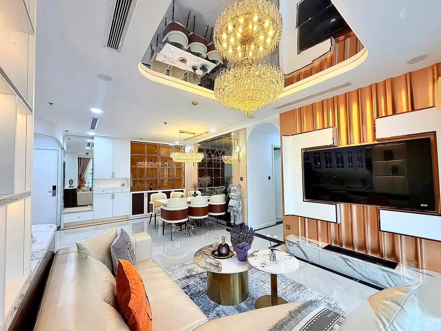 Specializing in renting Vinhomes  bedrooms, beautiful apartments, good prices, private supply