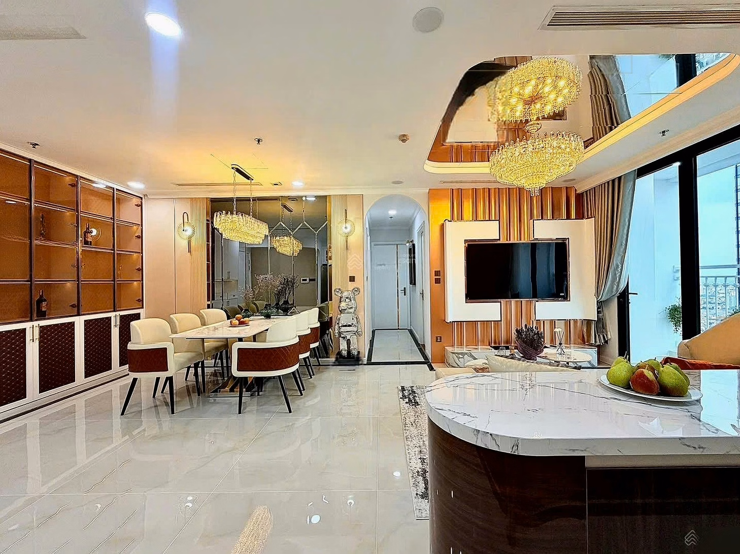 Specializing in renting Vinhomes  bedrooms, beautiful apartments, good prices, private supply