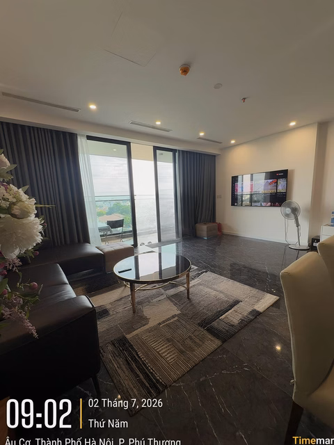 Need to rent 2-bedroom apartment in Sunshine Golden River apartment building 128m2 fully furnished, price 23 million/month