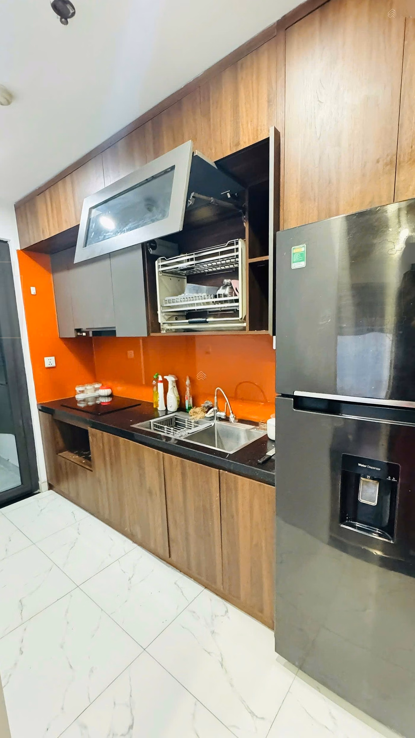 Only 10 million/month! 2 bedrooms 2 bathrooms for rent at Helios Tower - Area: 66.8m2, ready to move in (nice view apartment)