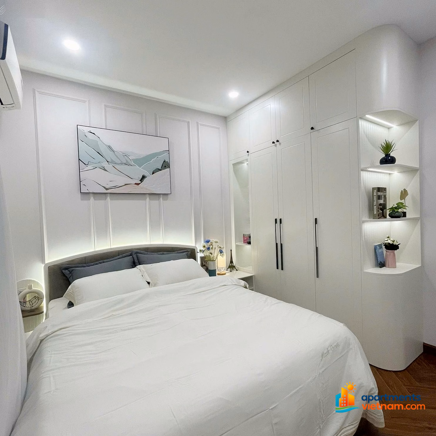 1 bedroom - 1 bathroom, full furniture, beautiful as in the photo, available at market price, contact immediately 0332 553 ***