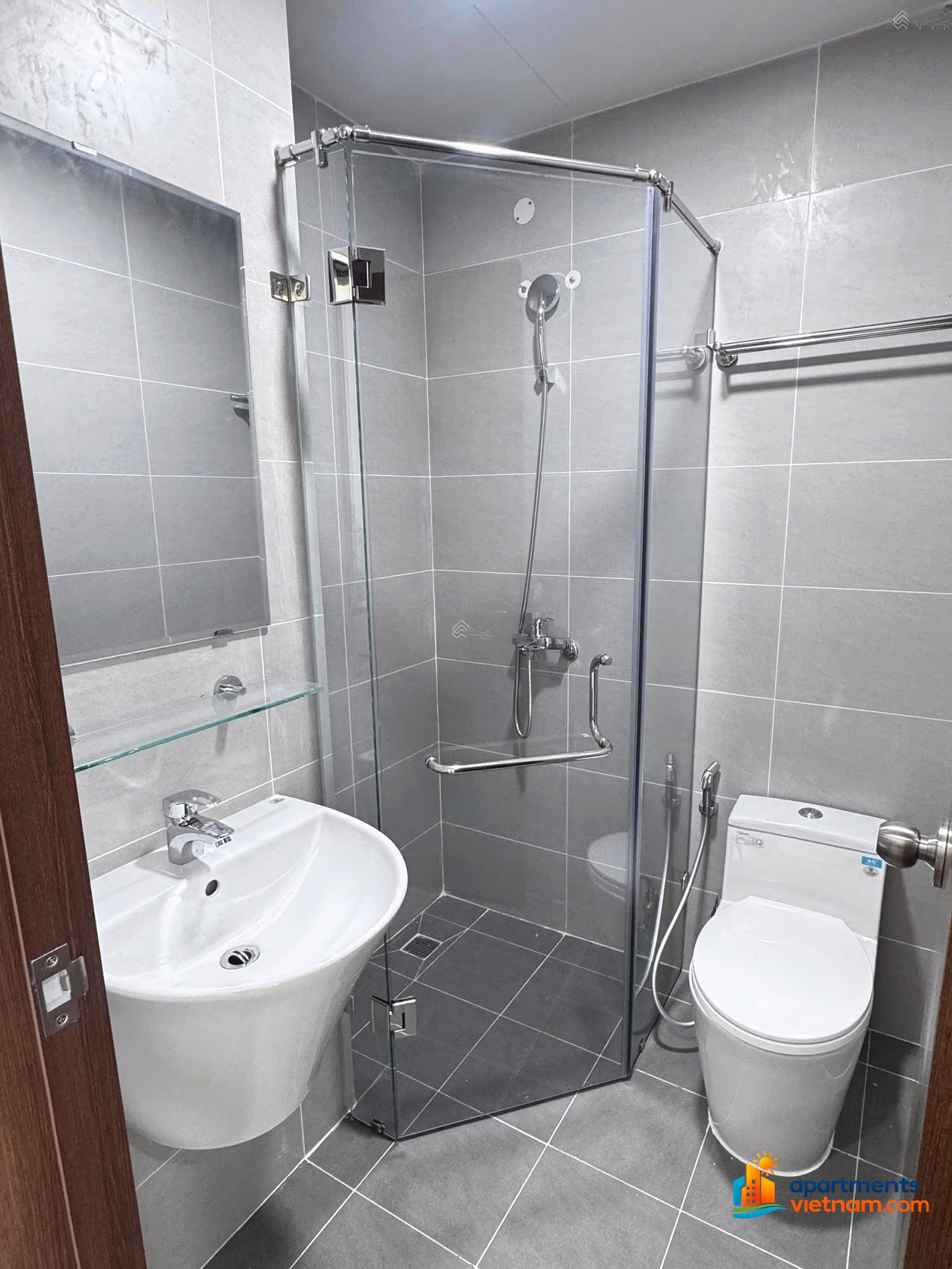 Immediate discount of 5 million VND for 2-bedroom apartment at Bcons City University Village - Next to Metro station