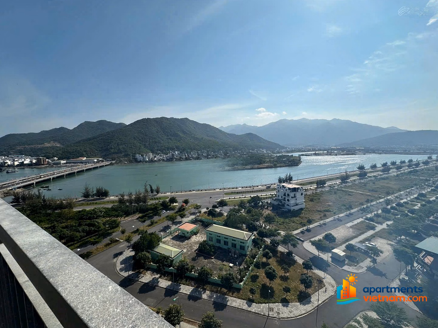 Apartment 63m2 - 2 bedrooms Southeast direction, river view, cool sea view - quick sale for only 3.2 billion
