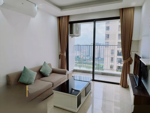 Apartment for rent, 2n2vs, Vinhomes D'Capitale, fully furnished, lake view, good reference price in the area