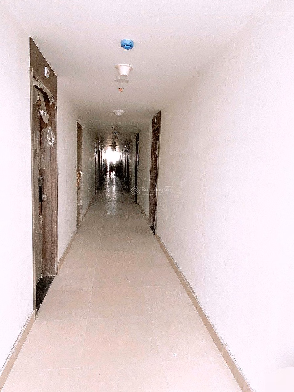 Selling Officetel Lavida+ District 7, area 37m2, code B2.0912, price 3 billion, new unused house