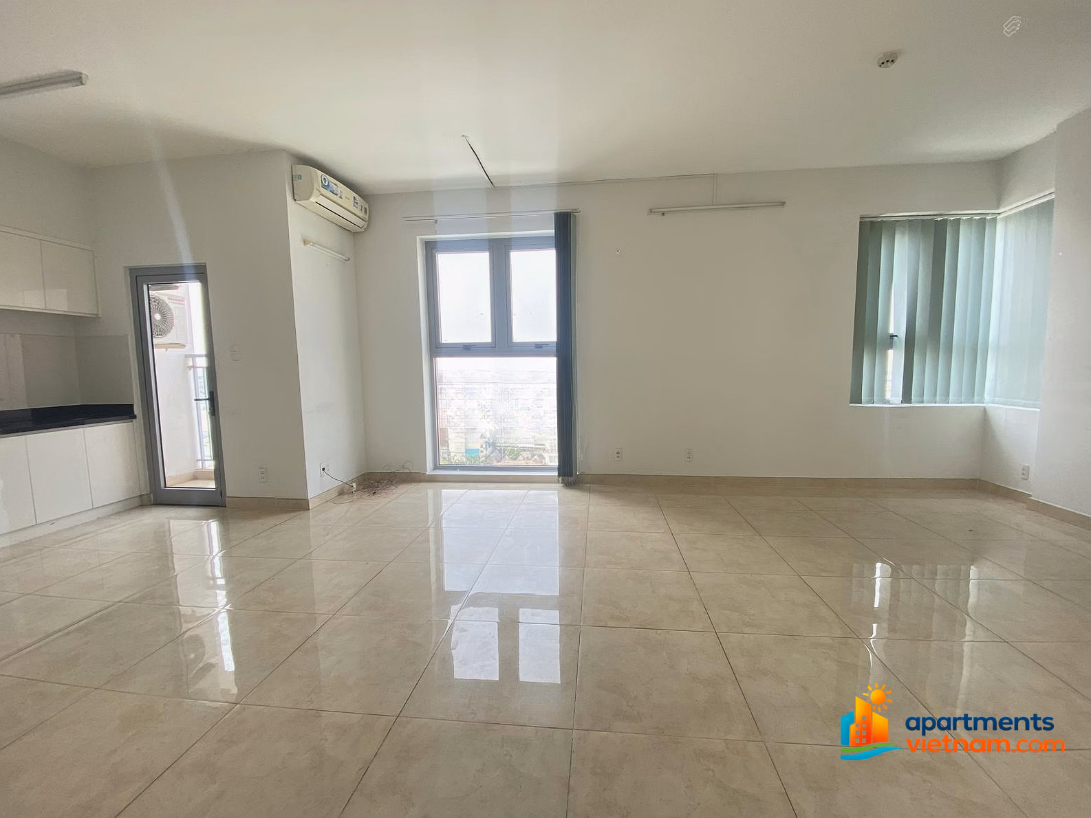 Looking for a tenant for Luxcity apartment 45m2, 1 bedroom 1 bathroom, only 8 million/month, airy high floor
