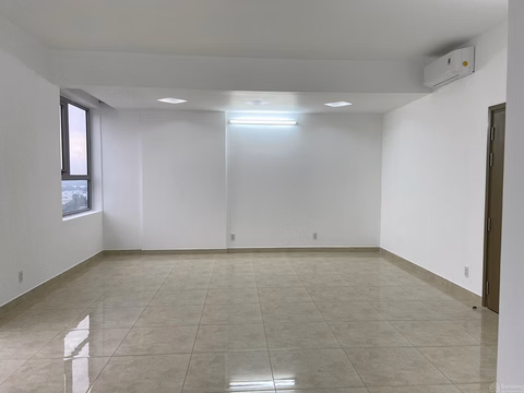 Looking for a tenant for Luxcity apartment 45m2, 1 bedroom 1 bathroom, only 8 million/month, airy high floor