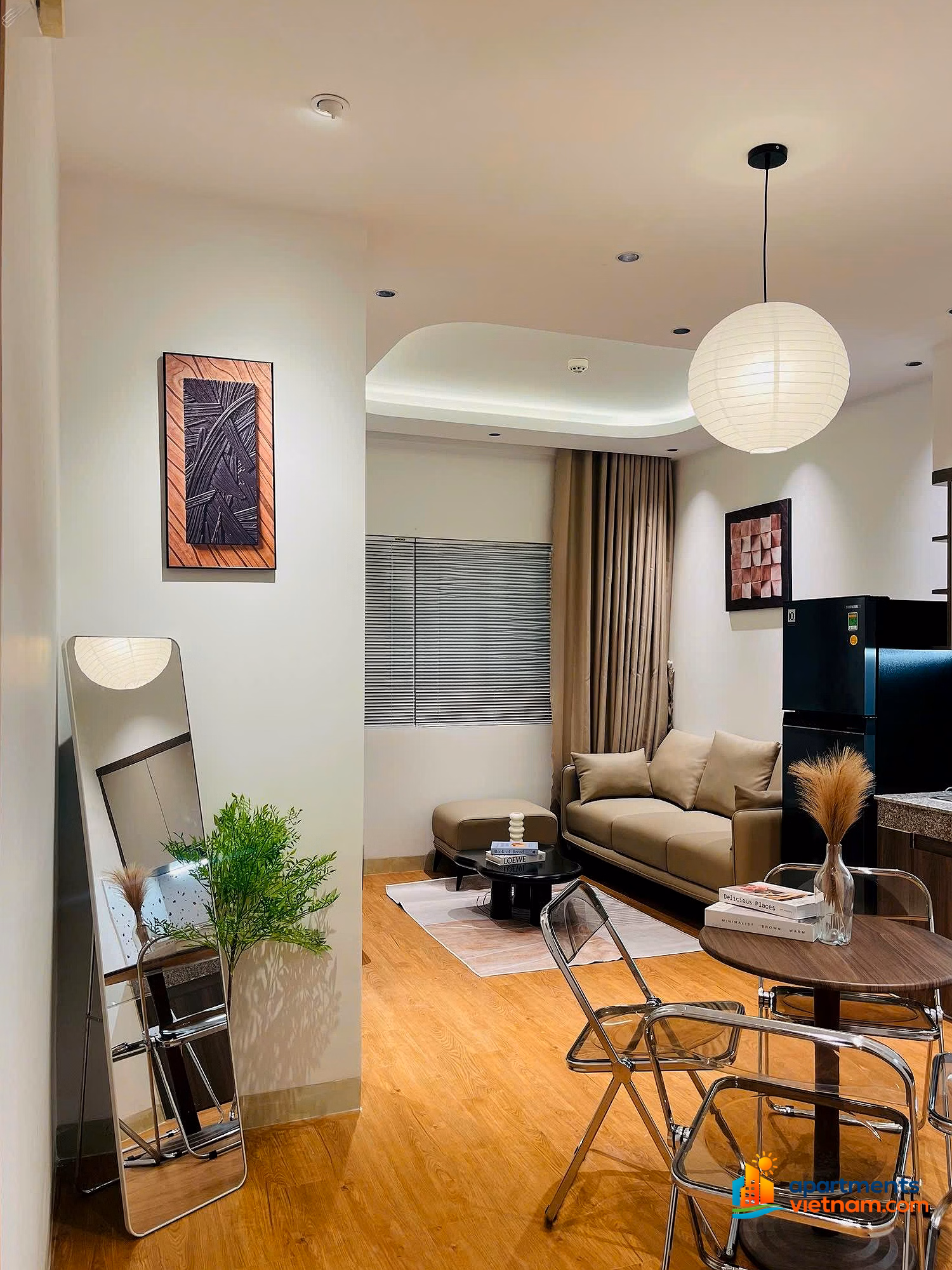 Selling 2 bedroom apartment SSH09 Ha Quang 45m fully furnished for only 1,990 billion