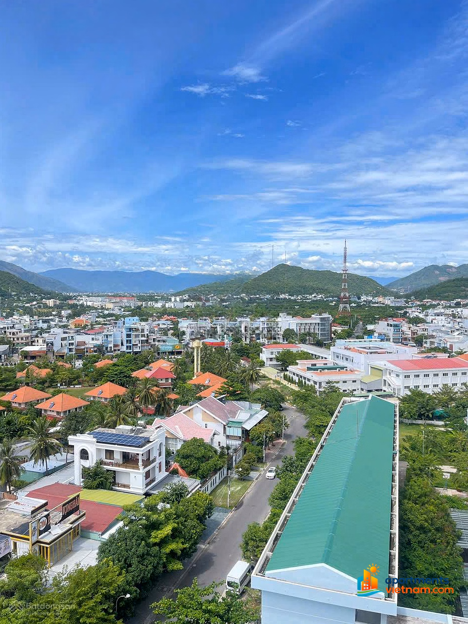 CORNER APARTMENT FOR SALE IN HOANG QUAN APARTMENT NHA TRANG - PRICE 2 BILLION 350