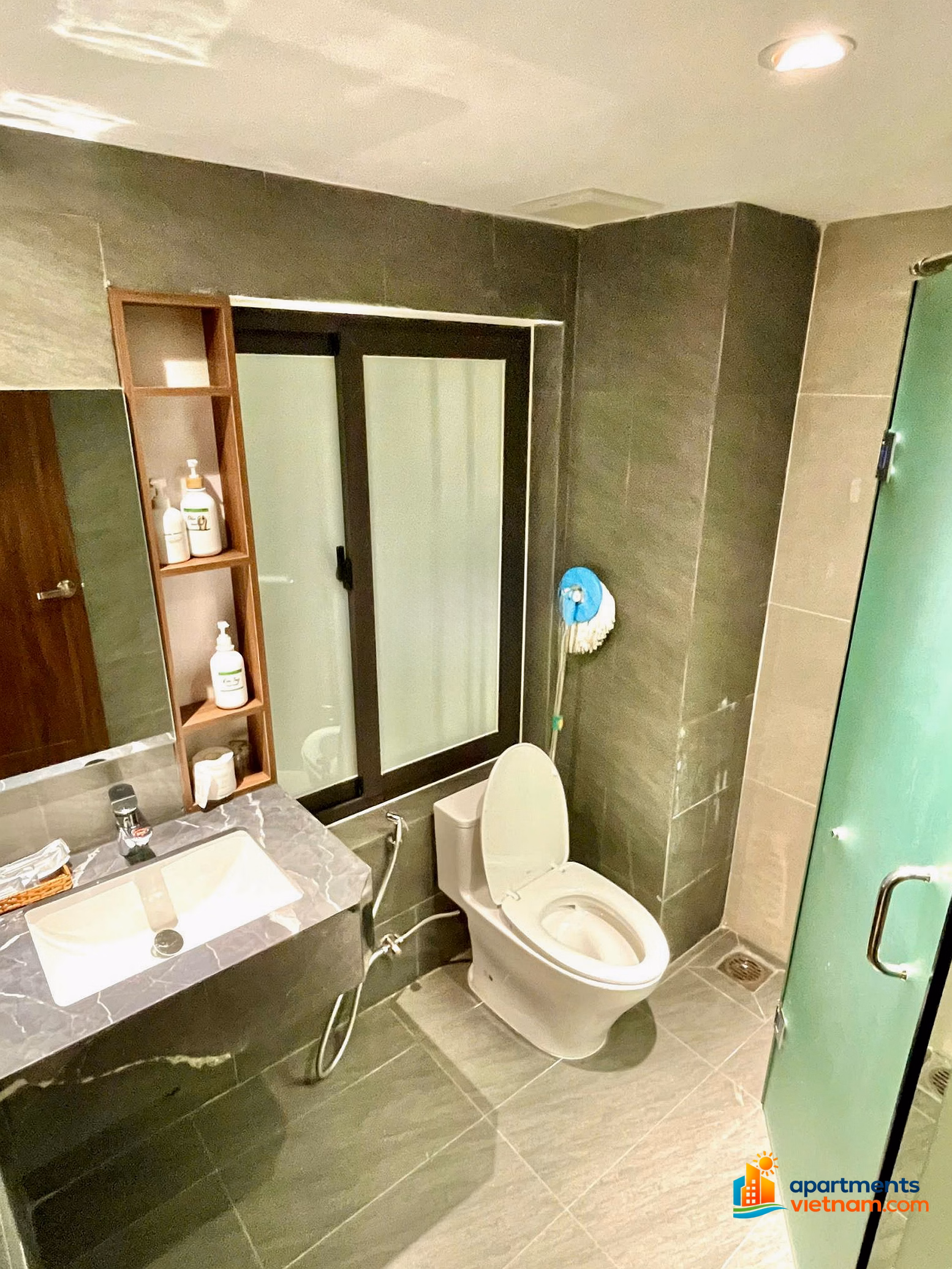 76m2 apartment at 60 Nguyen Thien Thuat, Nha Trang only 3.95 billion long-term red book. 0931 800 ***